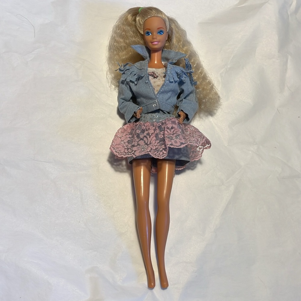 1988 Jeans Feelin Fun Barbie - Picture 2 of 5
